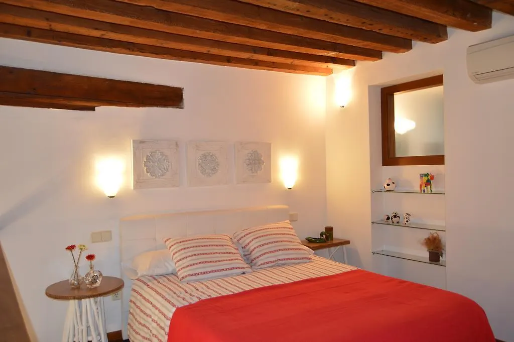 Apartamentos Nuncio Viejo Toledo Spagna